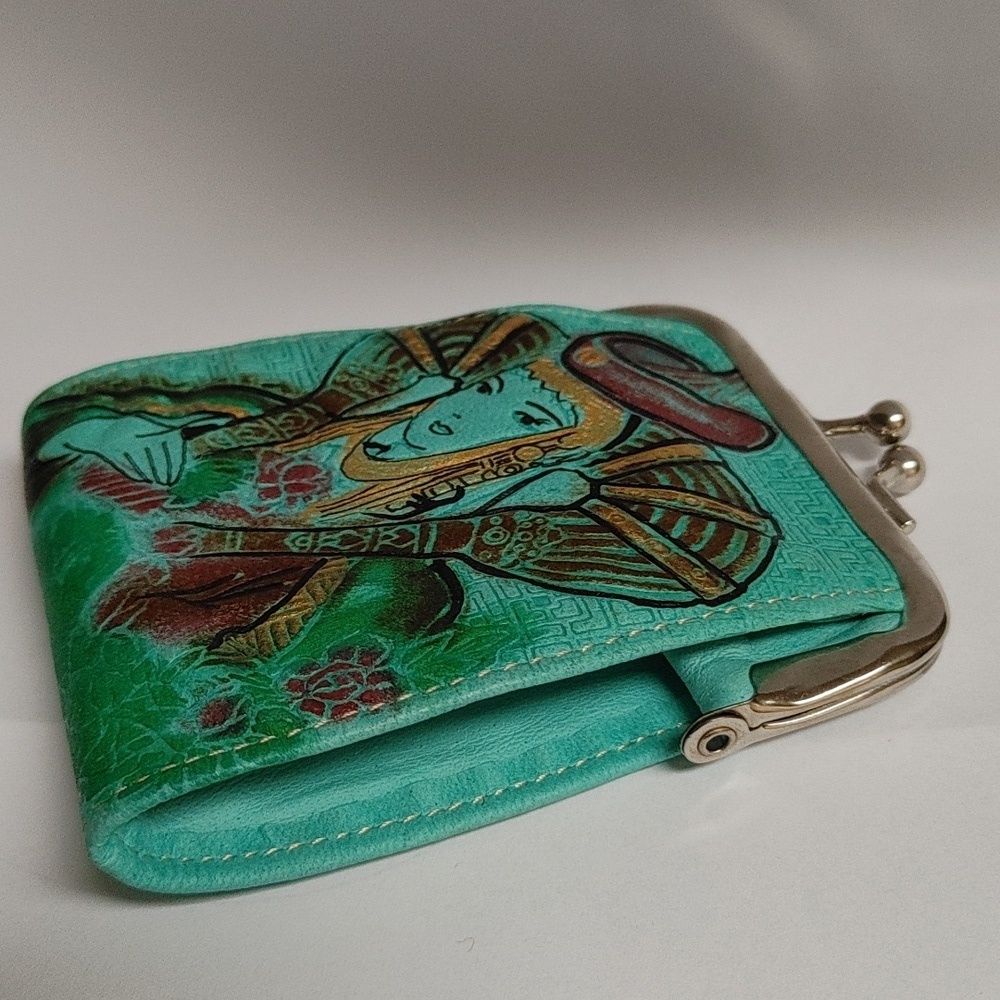 Vintage Turquoise Coin Purse with Princess Bride Yin Yang Embossed - Picture 10 of 12